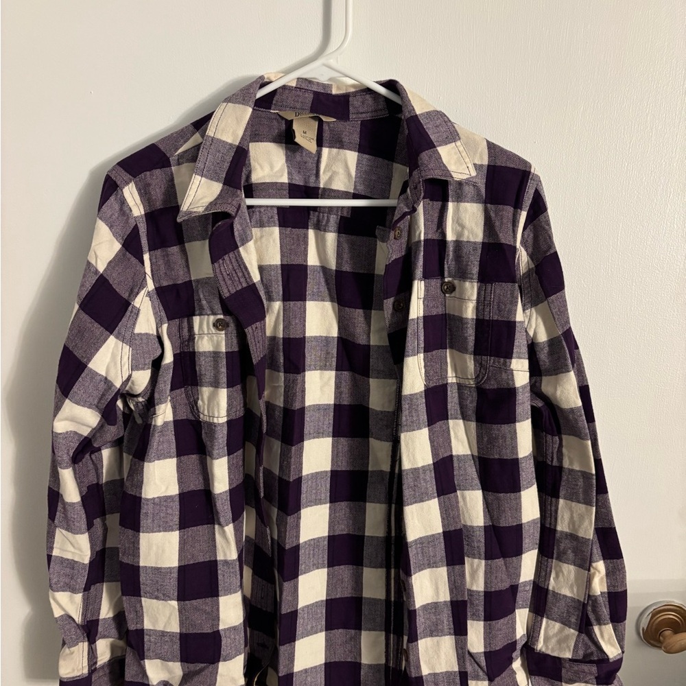 Duluth Trading Co Purple and Cream Plaid Flannel
